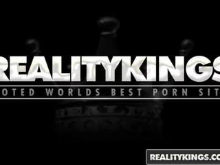 Reality Kings - Liza Del Sierra - French Couple opens a xxx clip Tape