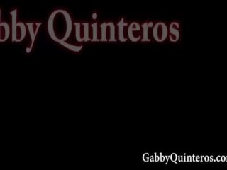 Overspel latina gabby quinteros betrapt neuken lawn kerel!