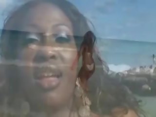 Big Booty Black femme fatale Aryana Starr Fucks on South Beach